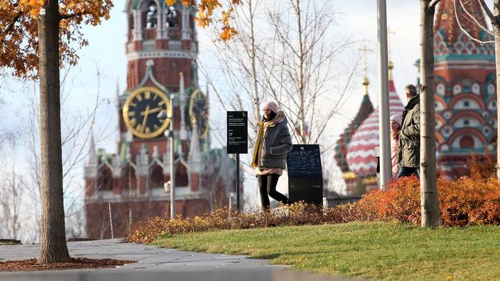 Кремль допустил возможность общения Путина и Байдена по видеосвязи