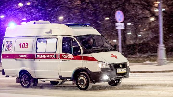 Два человека пострадали в ДТП на Мичуринском проспекте