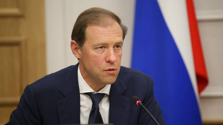 Мантуров: Первый полет импортозамещенного SSJ New намечен на весну 2023 года