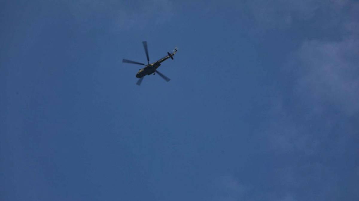 Пилот потерпевшего крушение вертолета Robinson в Вологодской области жив