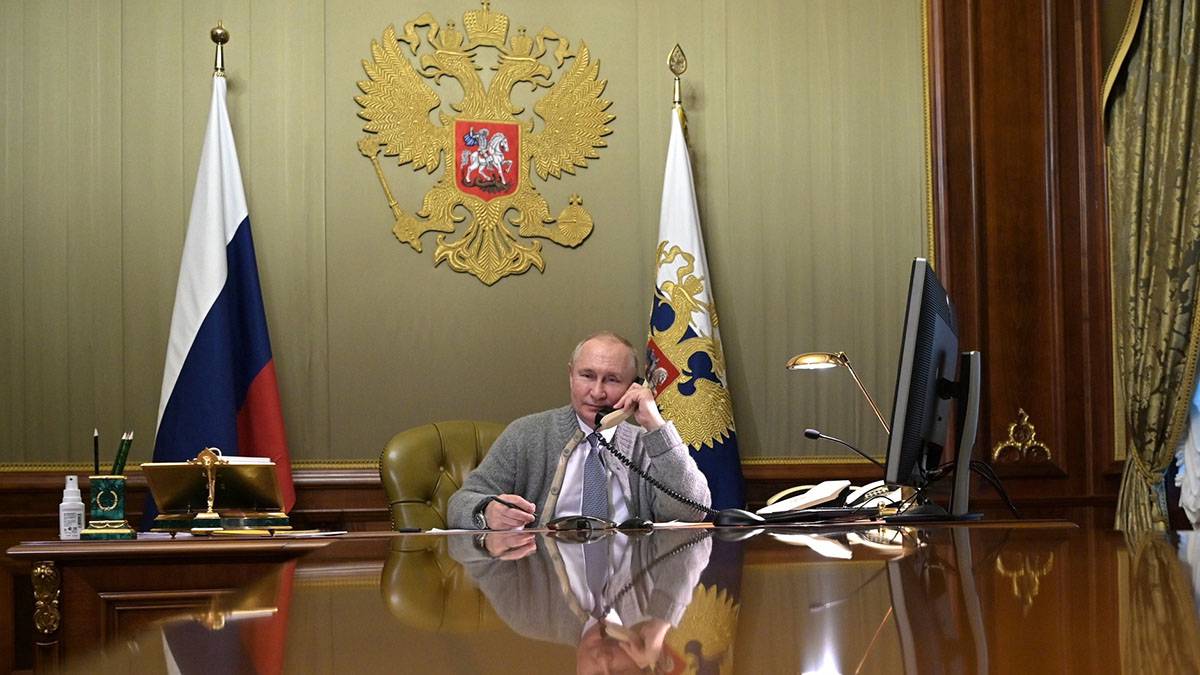 Путин проведет переговоры с Жапаровым 8 мая