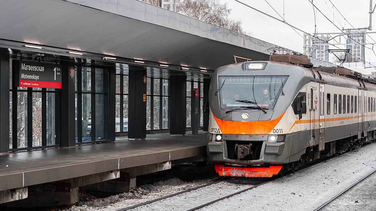 Поезда на станции Беговая МЖД с 25 декабря будут останавливаться у временных платформ