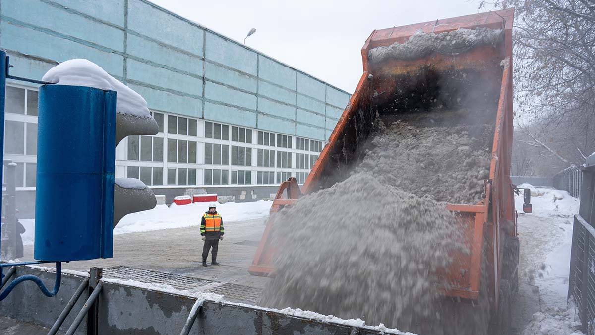 Более 50 снегосплавных пунктов подготовили в Москве к осенне-зимнему периоду