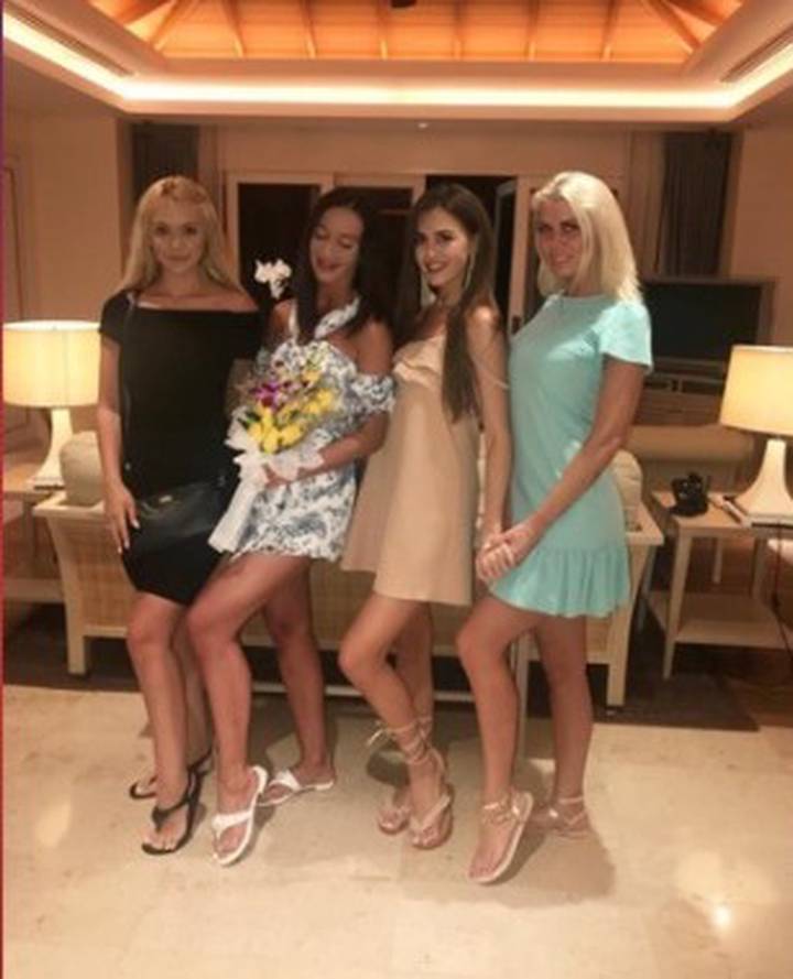 «Все к лучшему»: сестра Бузовой рассказала о ссоре с певицей и подругами