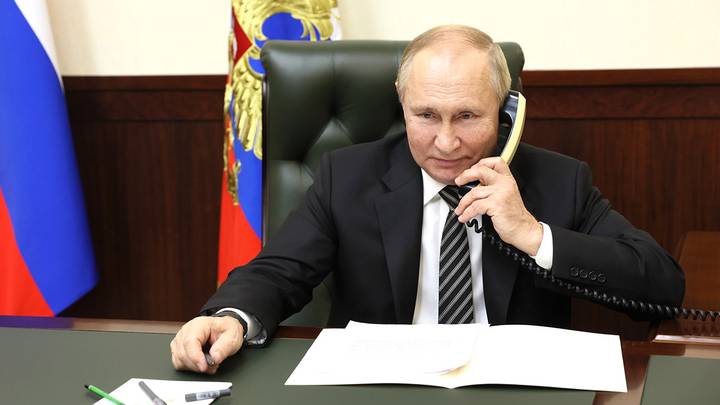 Пашинян и Путин обсудили перекрытие Лачинского коридора и деятельность миротворцев РФ