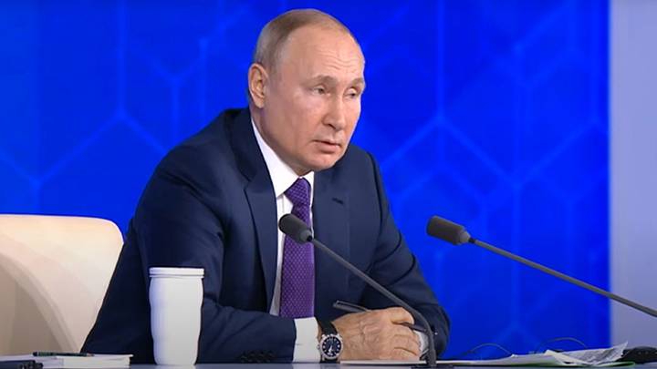 Путин: До переворота на Украине речи о воссоединении Крыма с РФ не шло