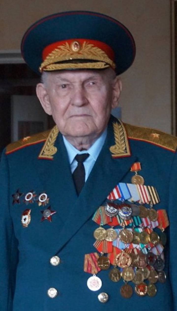 Ветеран Василий Коровкин рассказал, как празднует Новый год