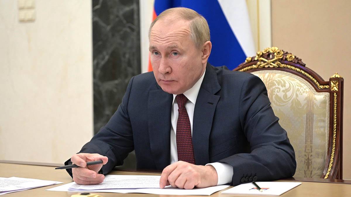 Путин подписал указ об установлении звания «Мать-героиня»