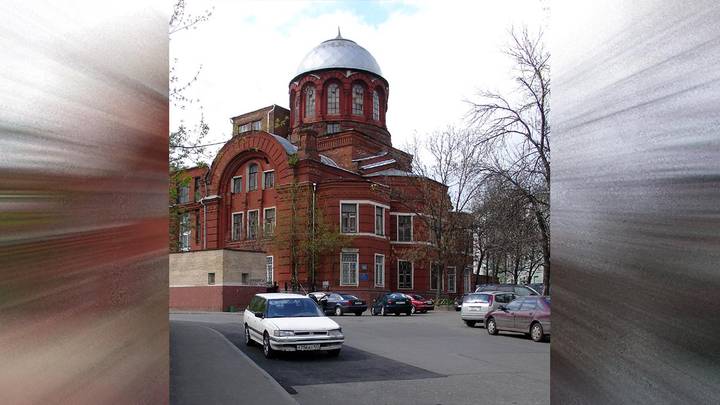 Пожар произошел в хлебной лавке на территории храма Великомученика Георгия Победоносца в Москве