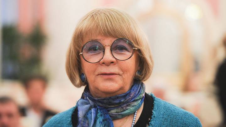 Алла Сурикова прокомментировала слухи о своей госпитализации