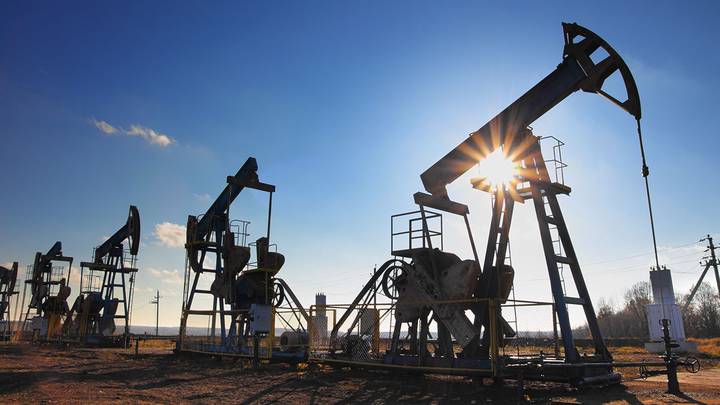 Энергетик Демидов оценил, продолжатся ли поставки нефти в ЕС после введения эмбарго