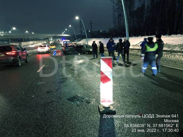 Движение транспорта по СВХ осуществляется по одной полосе из-за смертельного ДТП