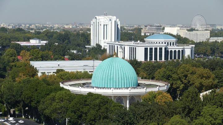 Парламент Узбекистана сохранил суверенитет Каракалпакстана
