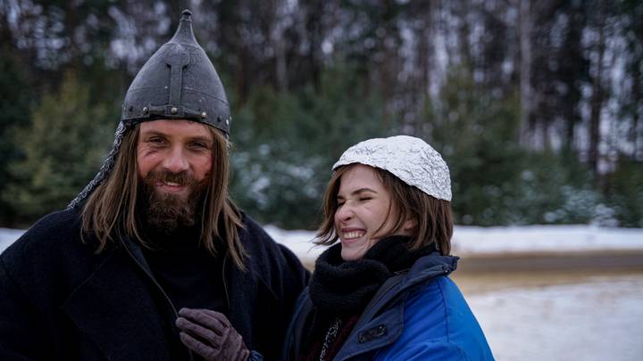 «Ради денег работать стыдно»: актер Роман Маякин — о ценностях, игре в любовь и расставаниях