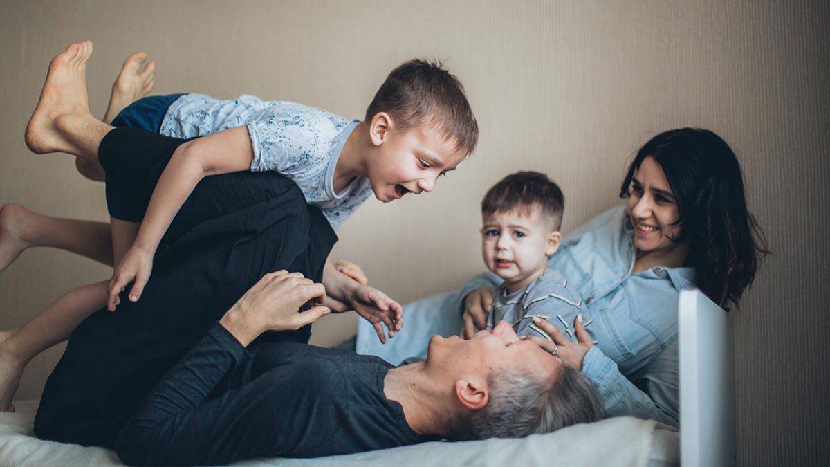 «Модель особого типа родительства»: как изменились роли матери и отца в воспитании ребенка со времен СССР