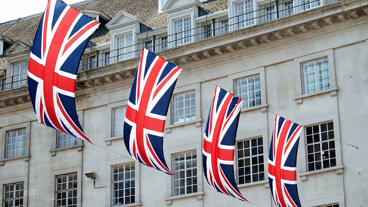 Политолог заявил, что смена монархов в Британии не скажется на политическом векторе страны