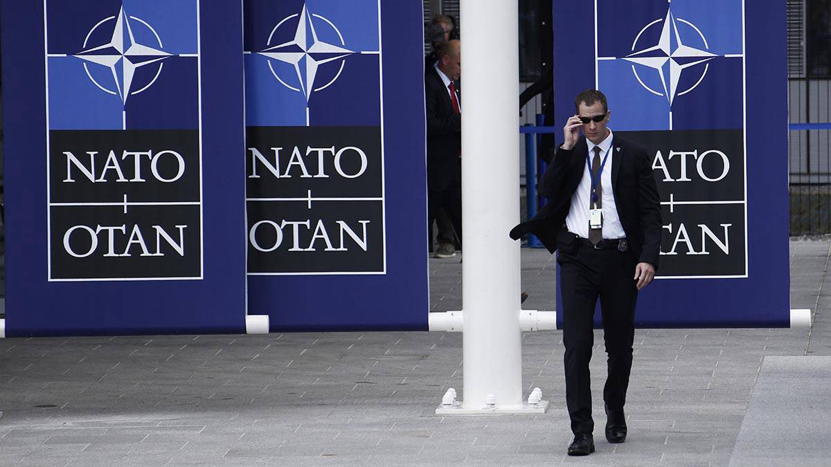 Политолог Журавлев объяснил, чем чревато для Финляндии и Швеции вступление в НАТО