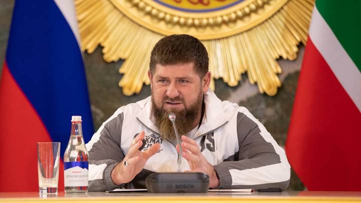 «Уходит с кучей денег»: Кадыров прокомментировал отставку Джонсона