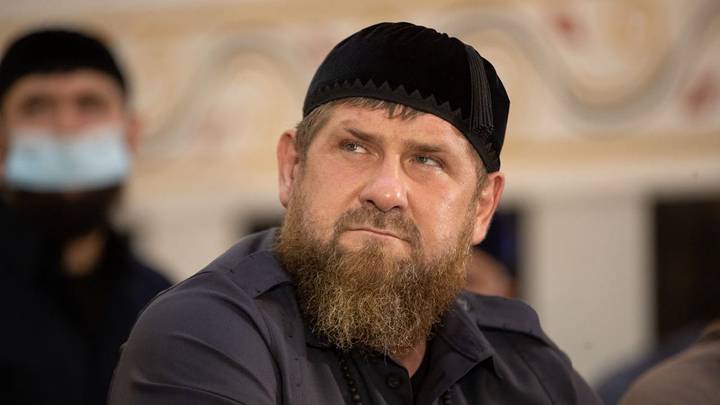Узнать по почерку: графолог раскрыла, что скрывают автографы современных политиков
