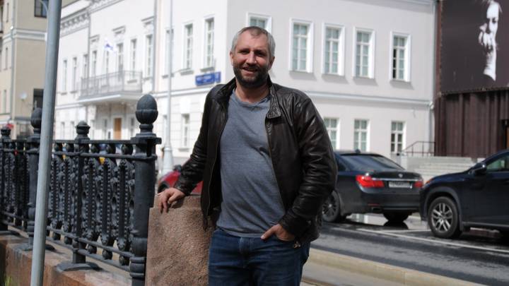 Режиссер Юрий Быков: Предавая себя, можно превратиться в монстра