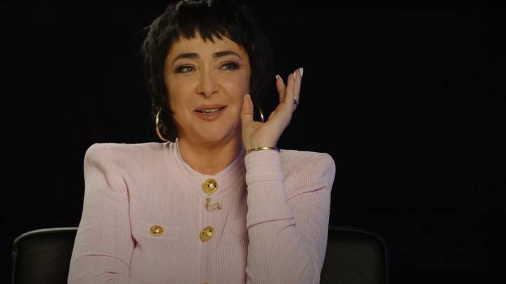 «Подстригу лаванду и домой»: Лолита сообщила об отъезде из России