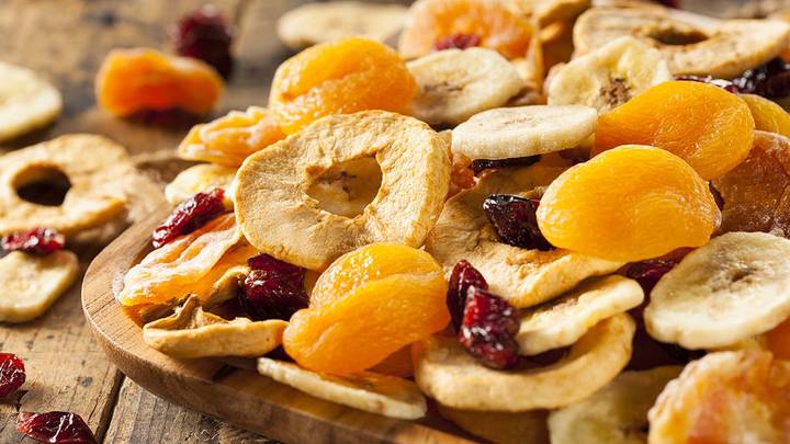 Два «здоровых» перекуса, которые грозят обернуться жиром на животе