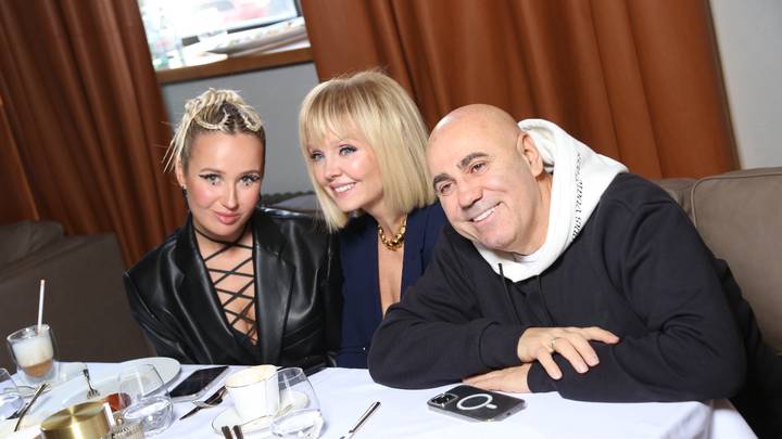 Радиостанция «Русское Радио» объявила об изменении правил «Золотого Граммофона»