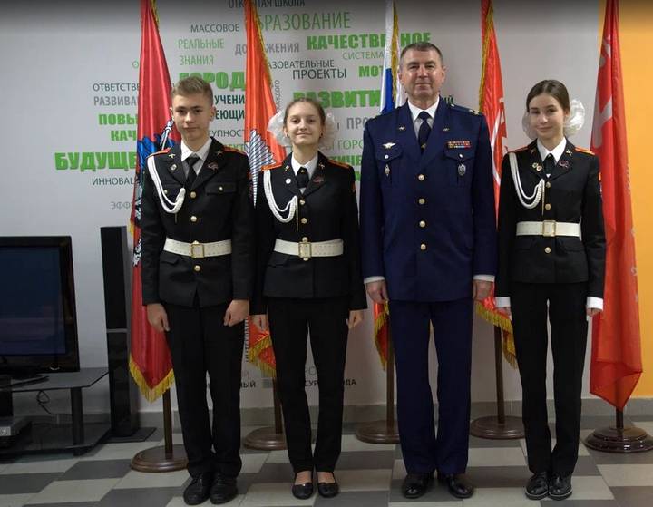 Учеба, профориентация и творчество: столичные школьники рассказали о преимуществах кадетского образования 