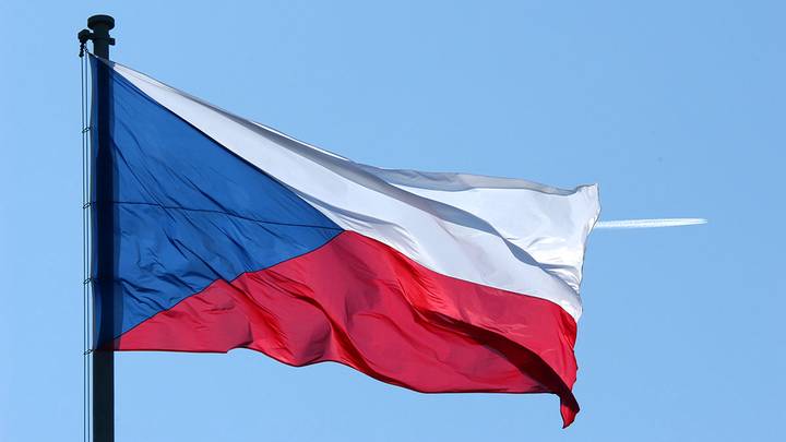 FP: Чехия и Словакия могут перестать поддерживать Украину из-за высоких цен на топливо