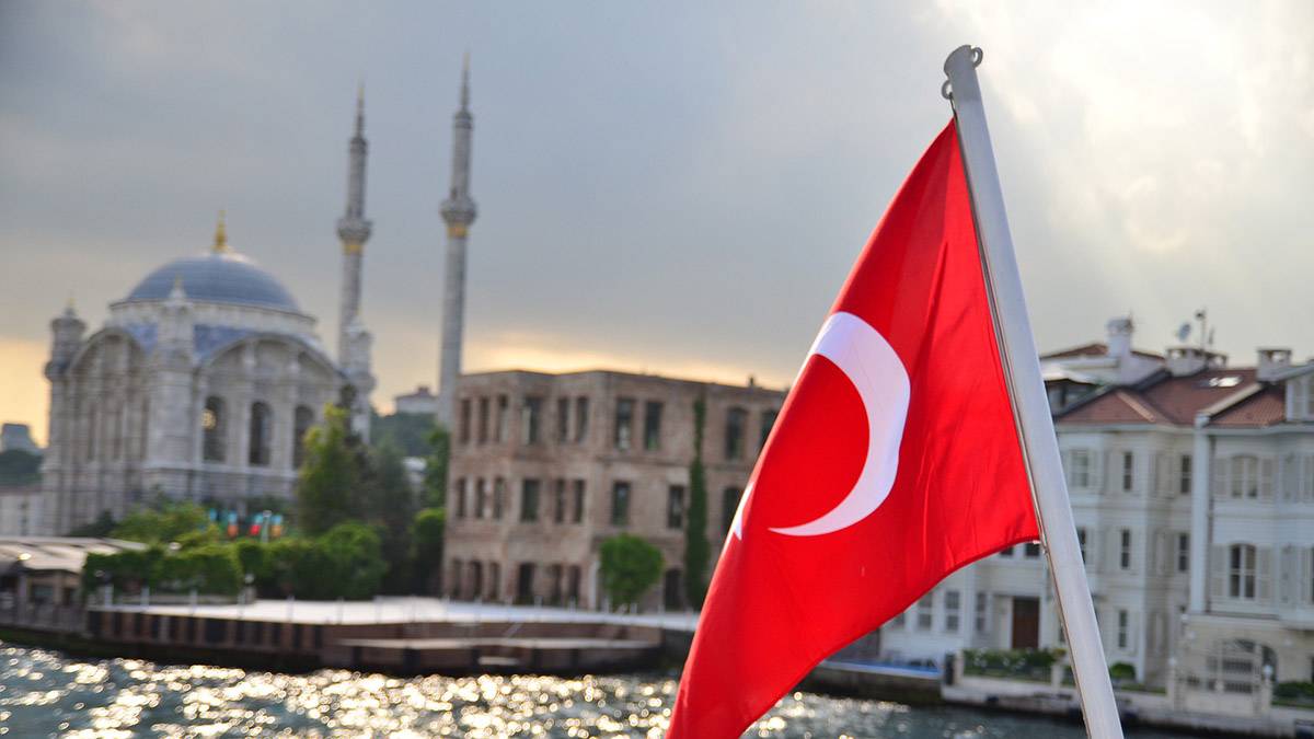 Bloomberg: Турция полностью приостановила торговлю с Израилем
