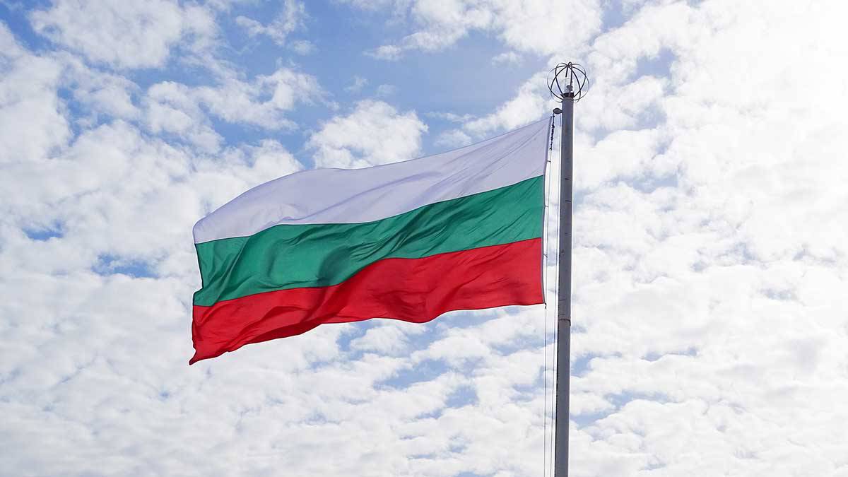 Болгария начала оформлять шенгенские визы россиянам