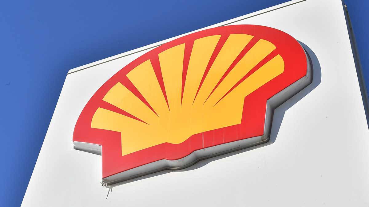 Shell договорилась с Газпромом о продаже 50 процентов доли в салымском СП