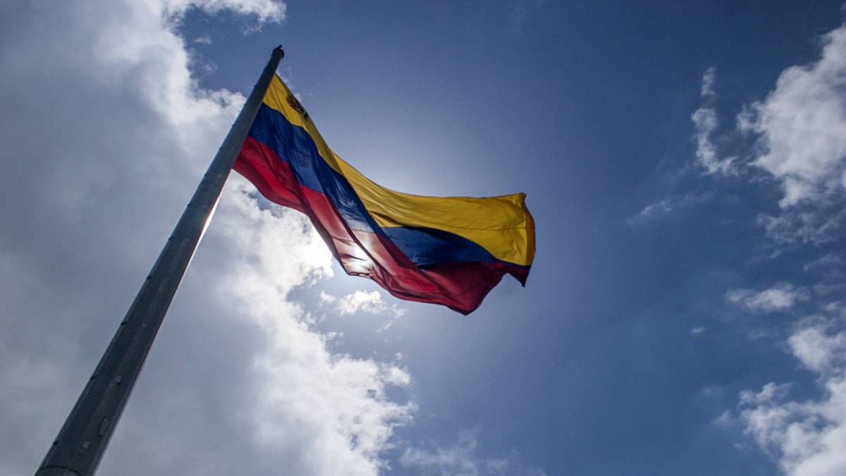 Венесуэла возобновит деловые переговоры с США