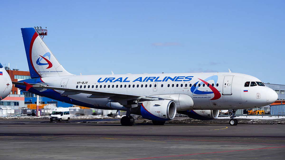 Двух топ-менеджеров «Уральских авиалиний» могут уволить по просьбе Росавиации