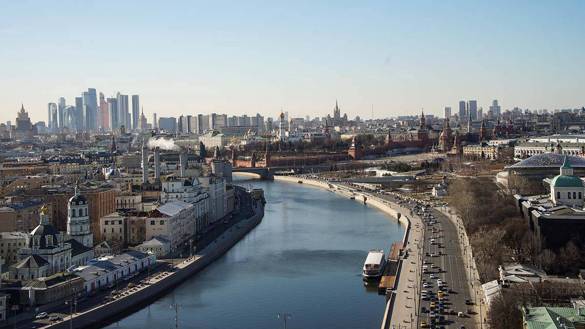 Часть тела человека нашли в реке рядом с Павелецкой набережной в Москве