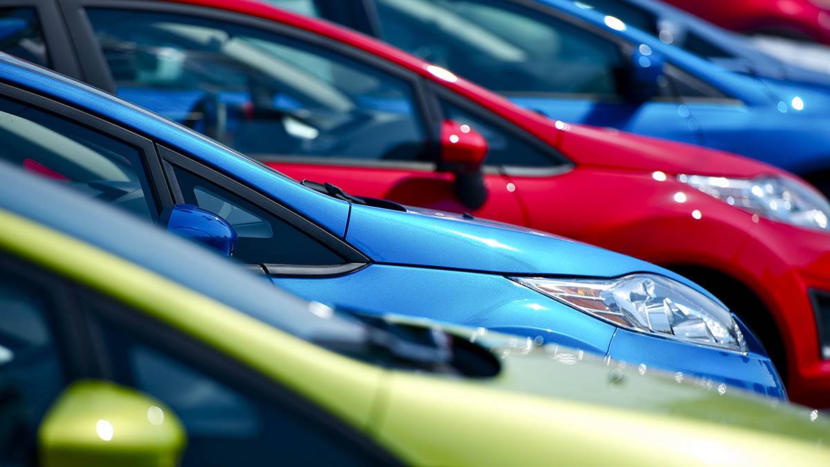 Названы самые популярные цвета автомобилей в 2022 году