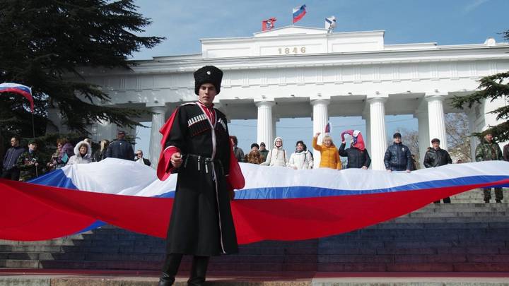 Праздничные гуляния по случаю присоединения Крыма в Севастополе
