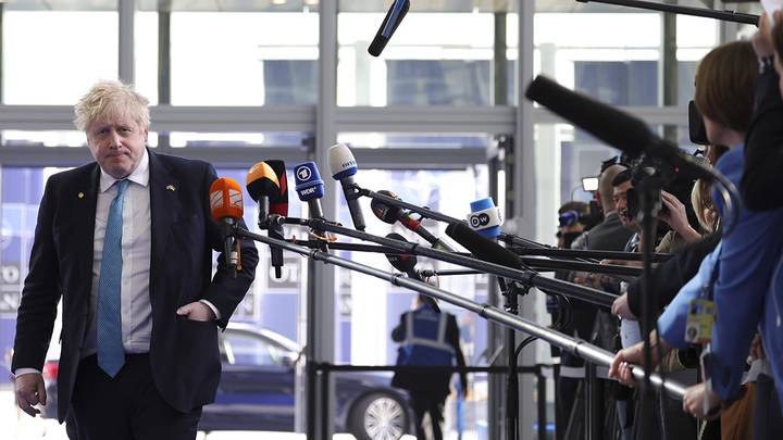 Джонсон закончил прощальную речь в парламенте фразой hasta la vista, baby