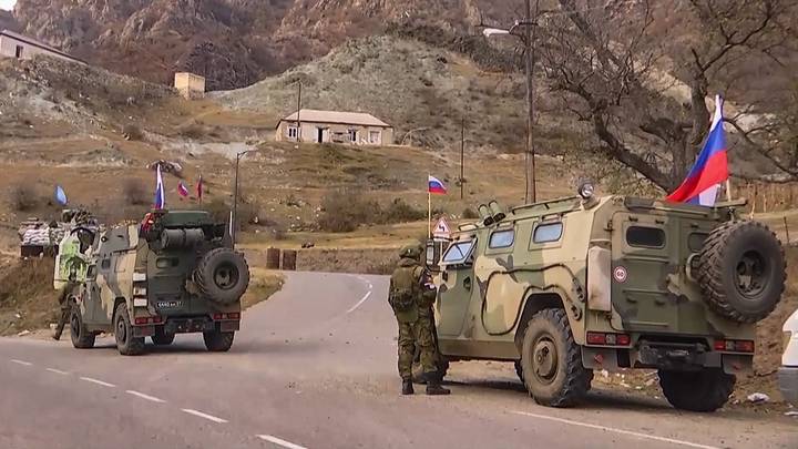 Азербайджан вошел в зону ответственности миротворцев России в Карабахе