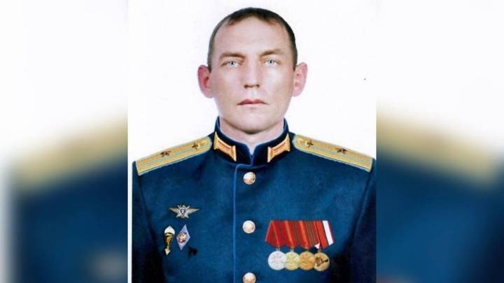 Офицерские воля и мужество служат личным примером бойцам