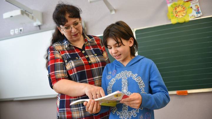 Вновь за парты: юные беженцы привыкают к жизни в Подмосковье