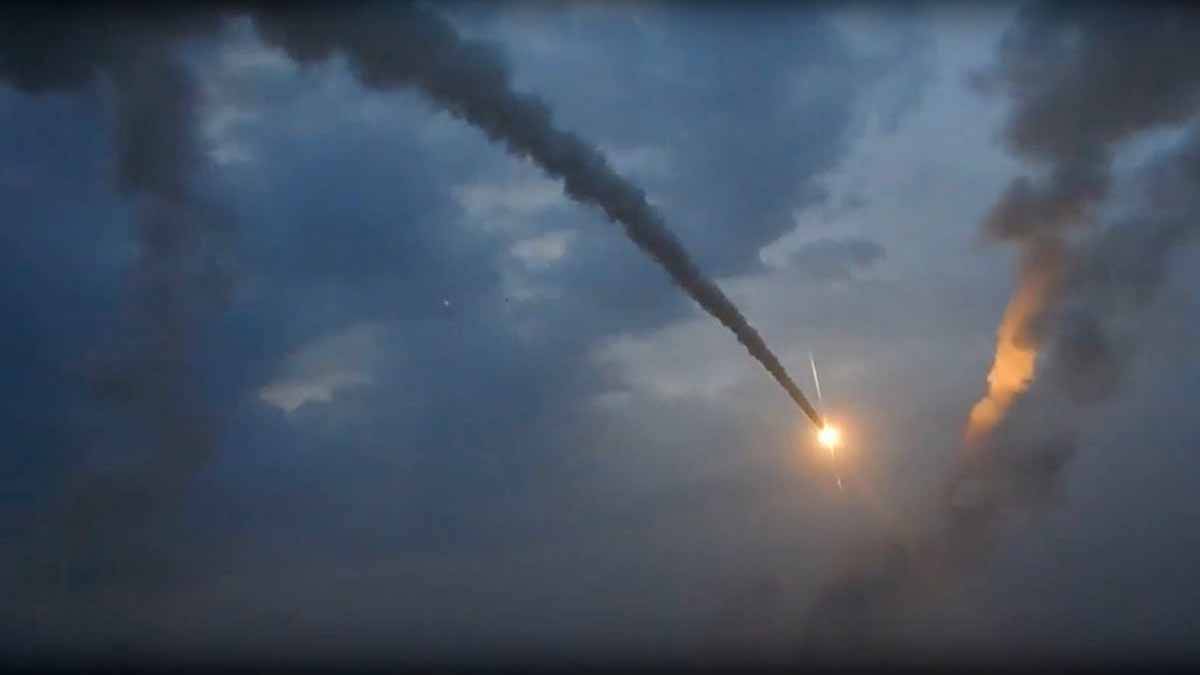 Власти Крыма сообщили о срабатывании систем ПВО в Керчи