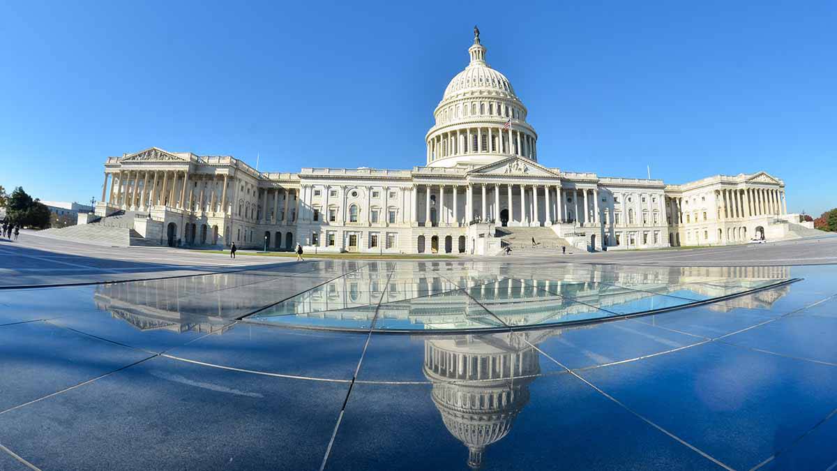 Вашингтон заявил об отсутствии компрометации электронных систем голосования