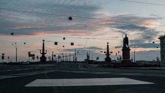 Напугавшие жителей Санкт-Петербурга звуки оказались пушечными залпами