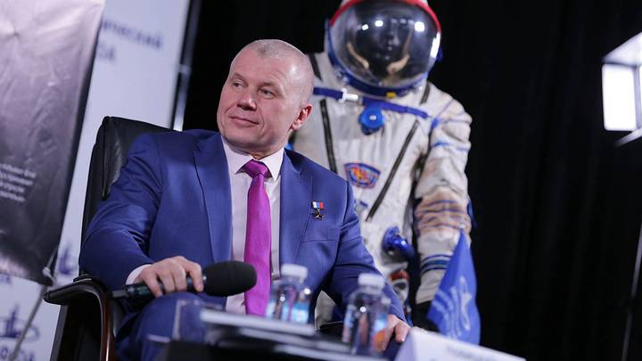 «В космосе скучал по падающей воде»: космонавт Олег Новицкий — о лидерстве наших специалистов, съемках фильма на МКС и семье