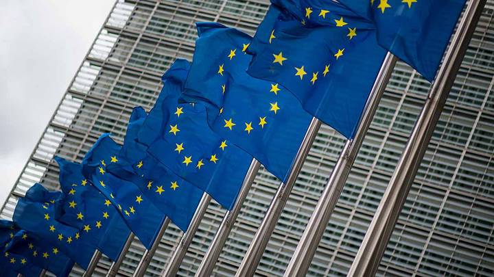 ЕС утвердил седьмой пакет санкций в отношении России