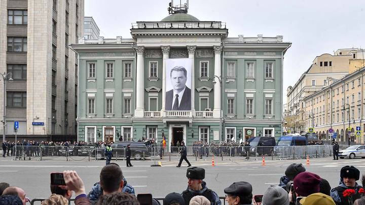 «Казалось, что он вечен»: в Москве прошла церемония прощания с Владимиром Жириновским