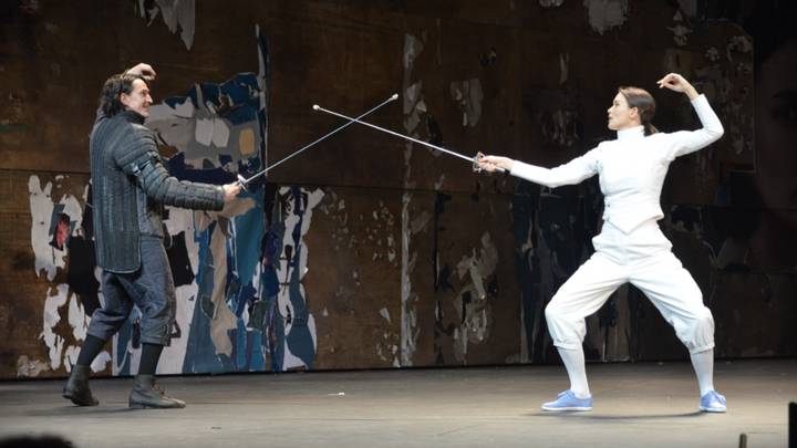 Спектакль, который станет историей: постановку с Юрием Чурсиным и Паулиной Андреевой показали на сцене МХТ