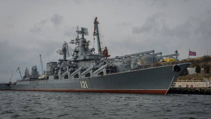 Ушел, чтобы возродиться: крейсер «Москва» был подшефным кораблем «Вечерки»