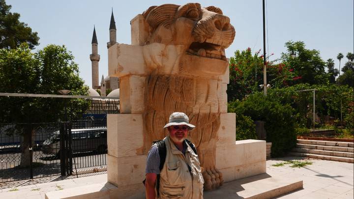 Триумфальная арка мира: археологи и реставраторы восстанавливают в сирийской Пальмире разрушенный террористами памятник культуры